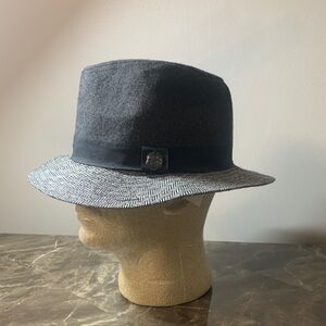 NWT Vince Vamuto Black and Gray Fedora